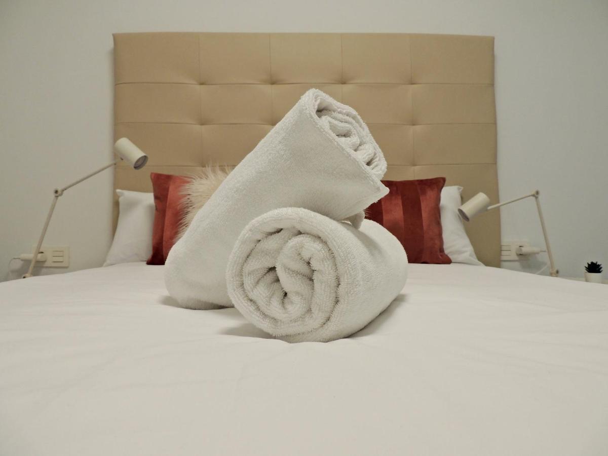 Casa Gascona Con Parking, Wifi Y Netflix Gratis!! By Delabra Apartments Oviedo Kültér fotó